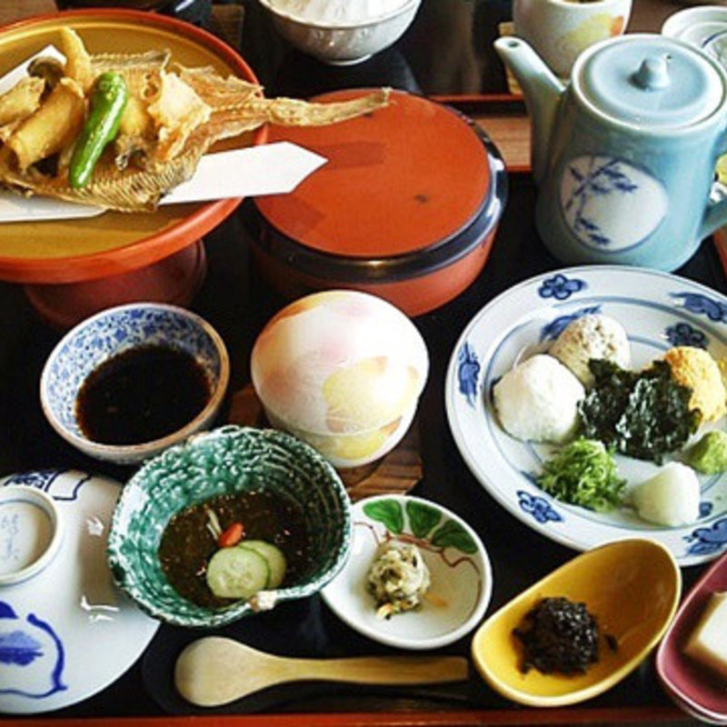 鯛めし(庭園茶寮 みな美 （みなみ）)