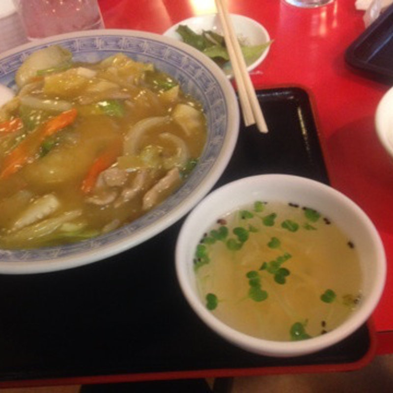 カレー中華丼（ミニバイキングドリンクバー付き）(廣珍)
