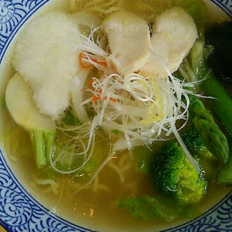 白ツツジ塩ラーメン(弟子屈ラーメン 弟子屈総本店 （てしかが）)