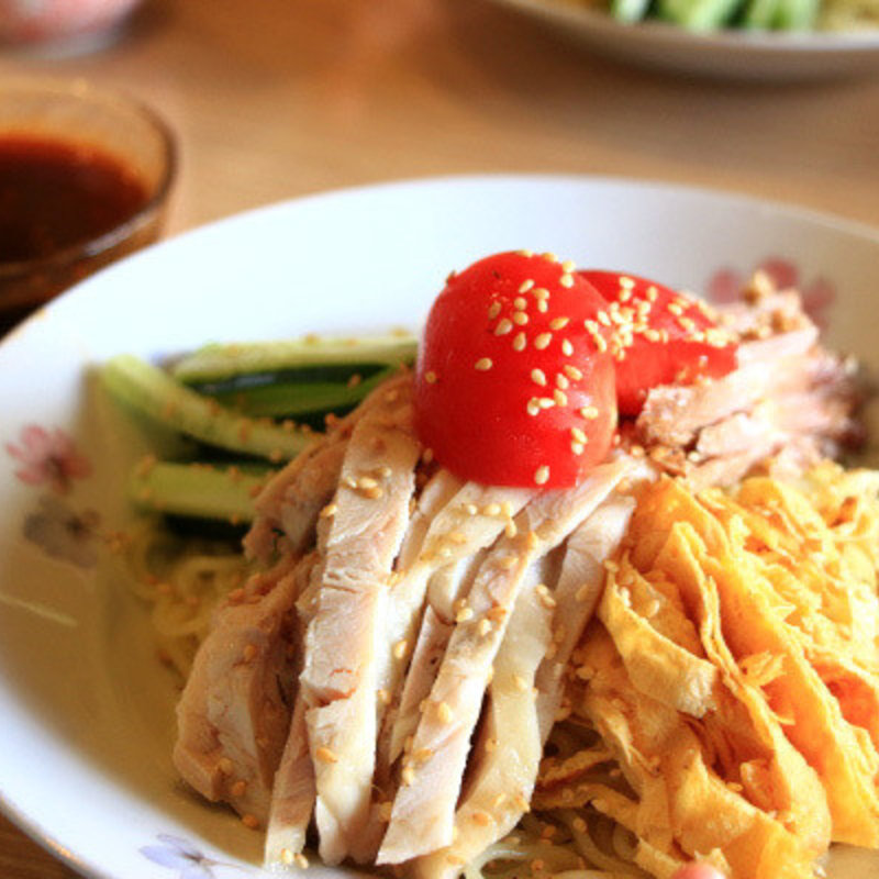 冷やし中華セット(張記小籠包)