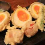 煮卵とミニトマトの天ぷら(彦庵 )