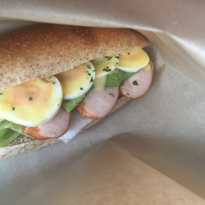 ローストチキンとたまご(BONDI COFFEE SANDWICHES)