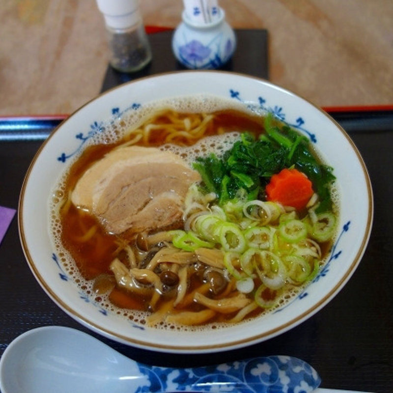 自家製・手打ちラーメン(かみなか)