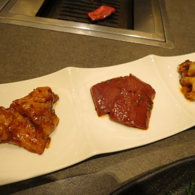 三種ホルモン盛合せ(徳壽)