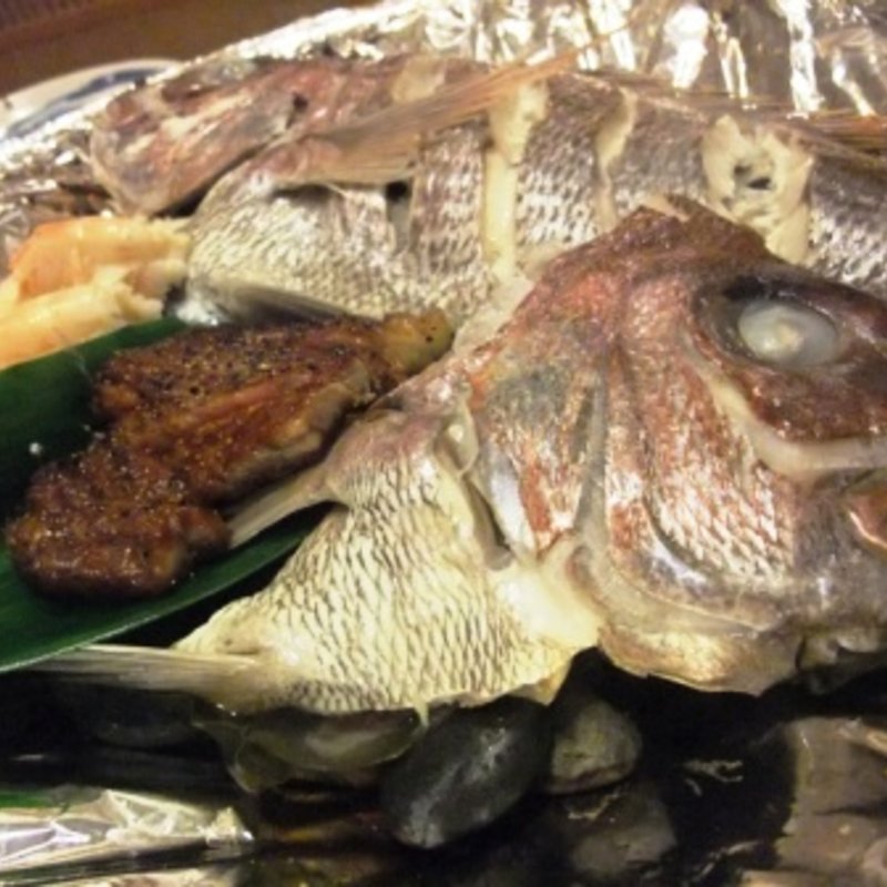 天然真鯛の宝楽焼(心鮮料理 万代)