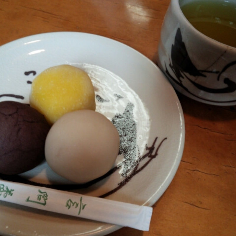 言問団子(志ﾞ満ん草餅)