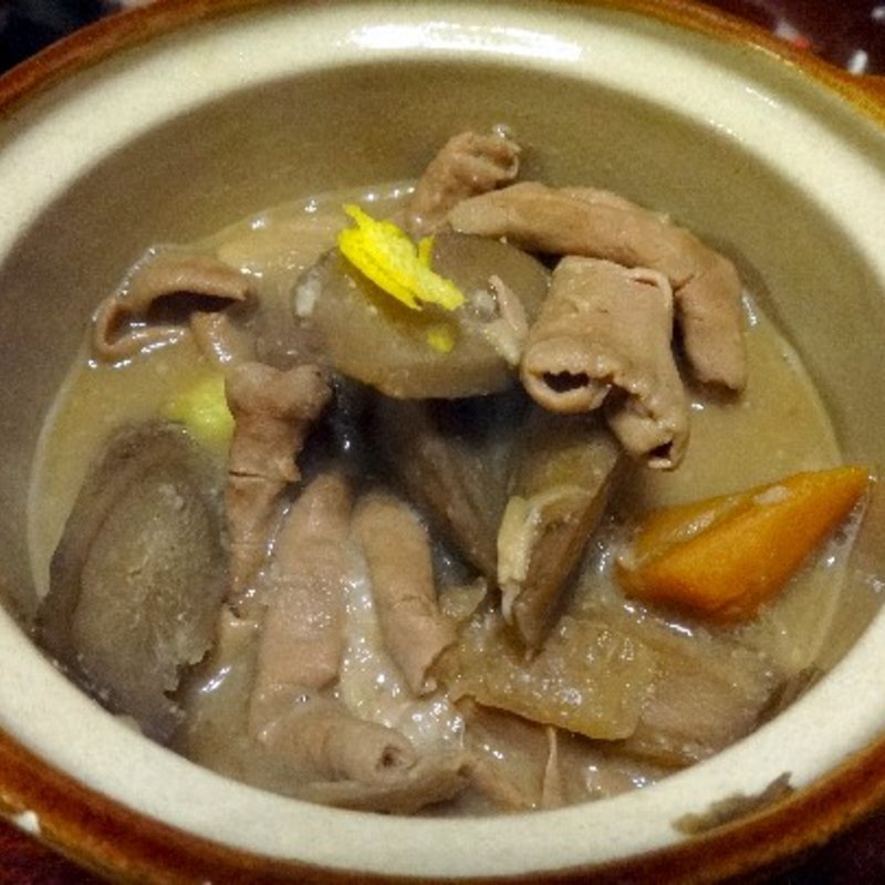 牛モツ煮込み(志乃)