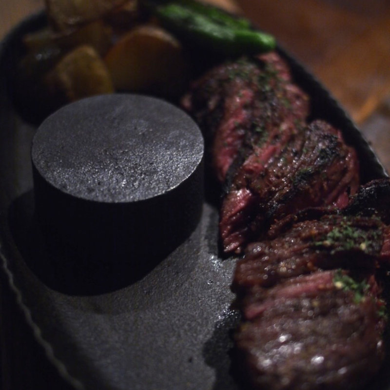 スペイン産牛ハラミの備長炭炭火焼きステーキ（150g）(恵比寿山の上バル )