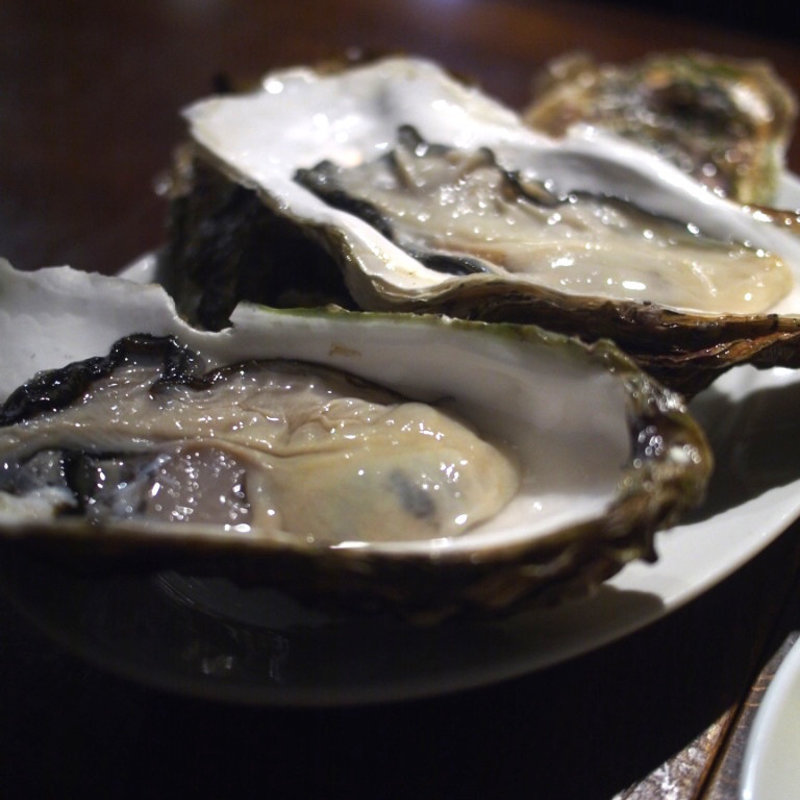 生牡蠣(恵比寿山の上バル )