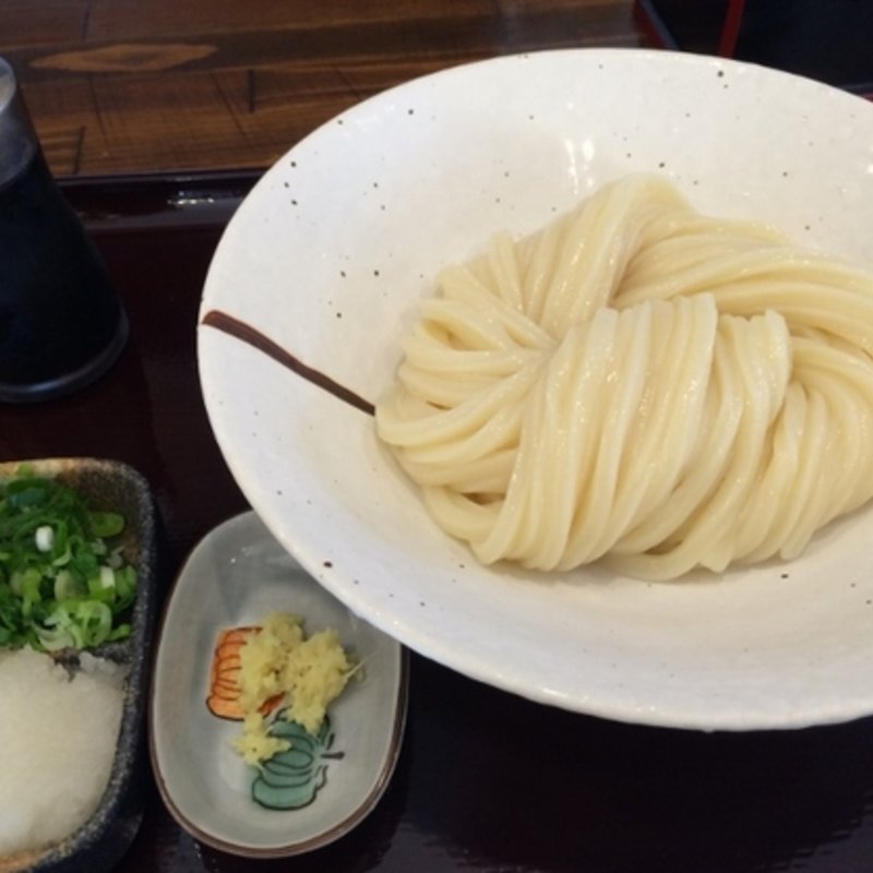 生醤油うどんの冷たいの(情熱うどんはるりん)