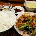 鶏肉の黒胡椒炒め(美山飯店)