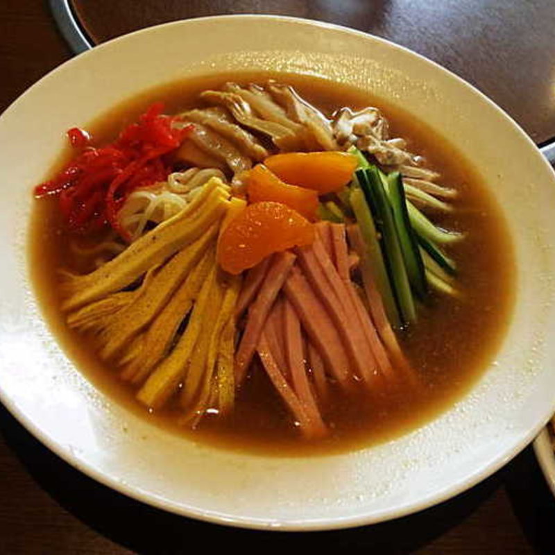 冷やし中華(成龍萬寿山 本店 （せいりゅうまんじゅさん）)