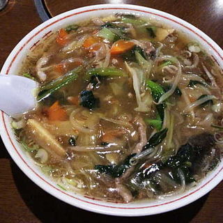 広東麺(成龍萬寿山 本店 （せいりゅうまんじゅさん）)