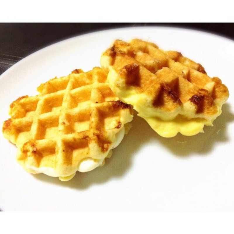 クリームチーズ,カスタード(手作りアメリカンワッフル専門店 ワッフルパウエル （【旧店名】プチテール）)