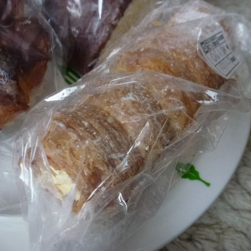 クリームコロネ(手作りパンのコルバ )