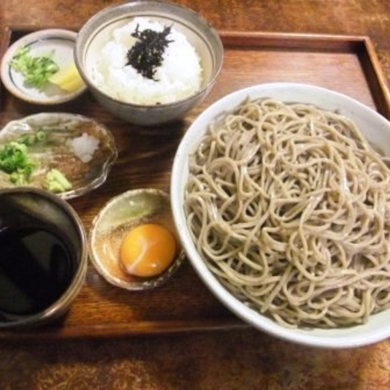 冷たいざるそば二斤・週替わりご飯(手打ちそば屋 庵)