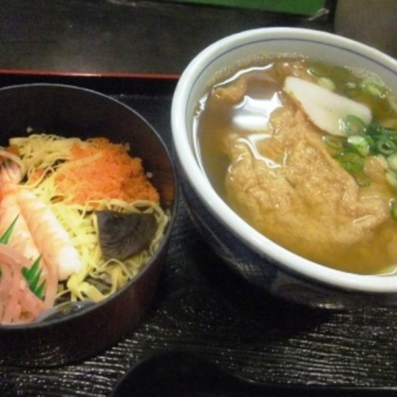 ちらし寿司定食(手打ちうどん十兵衛)