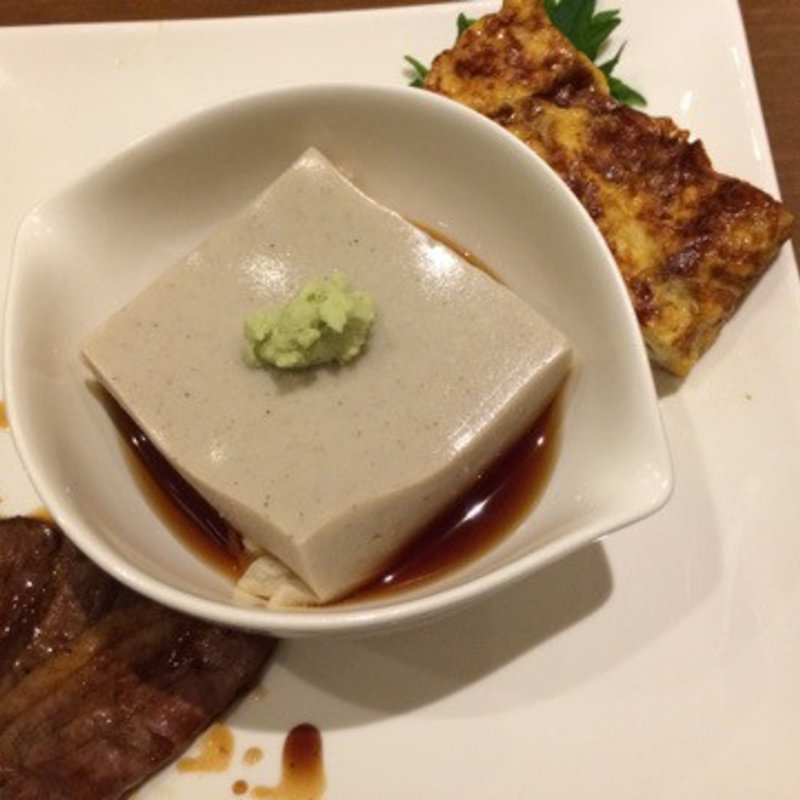 酒肴 三点盛り  鴨焼き、蕎麦豆腐、玉子焼き(手打ちそば 毘沙門)