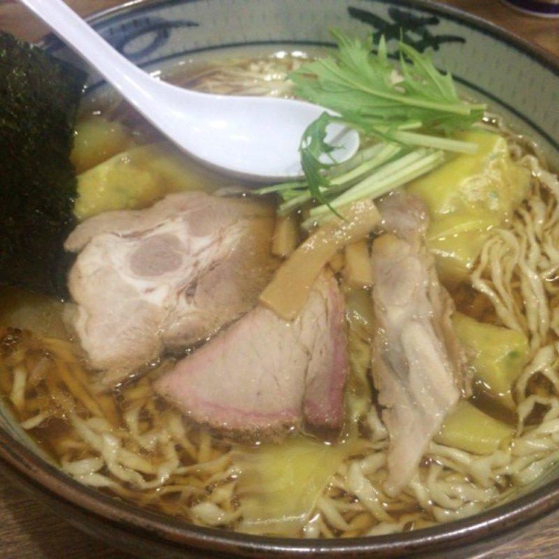 手打ちワンタン麺　大盛り(手打ち工房 凌駕 )