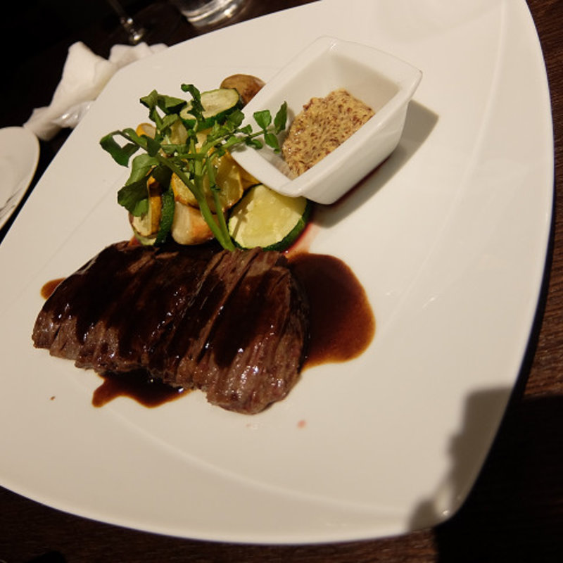 牛ハラミのステーキ バルサミコソース マスタード添(文明堂カフェ （BUNMEIDO　CAFE）)