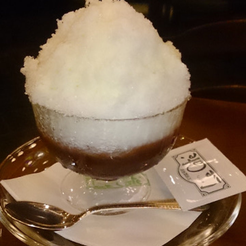 小倉・みるくのかき氷(横濱文明堂 伊勢佐木町一丁目店 + 文明堂茶館ル・カフェ)