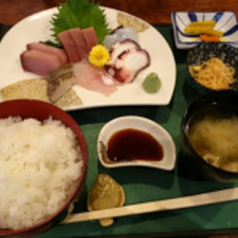 旬の刺身定食(新勝丸)