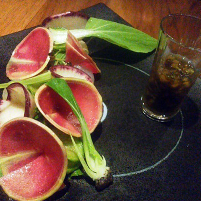 平目の昆布締めとカラフル大根のサラダ(新和食 到 organic&dining)