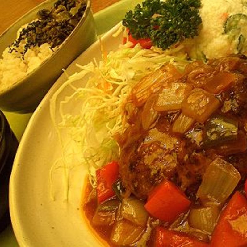夏野菜のハンバーグ定食(新天町倶楽部)