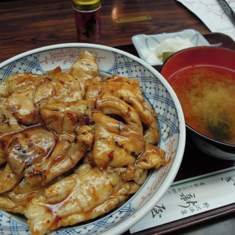 やきとり丼(新屋 （あたらしや）)