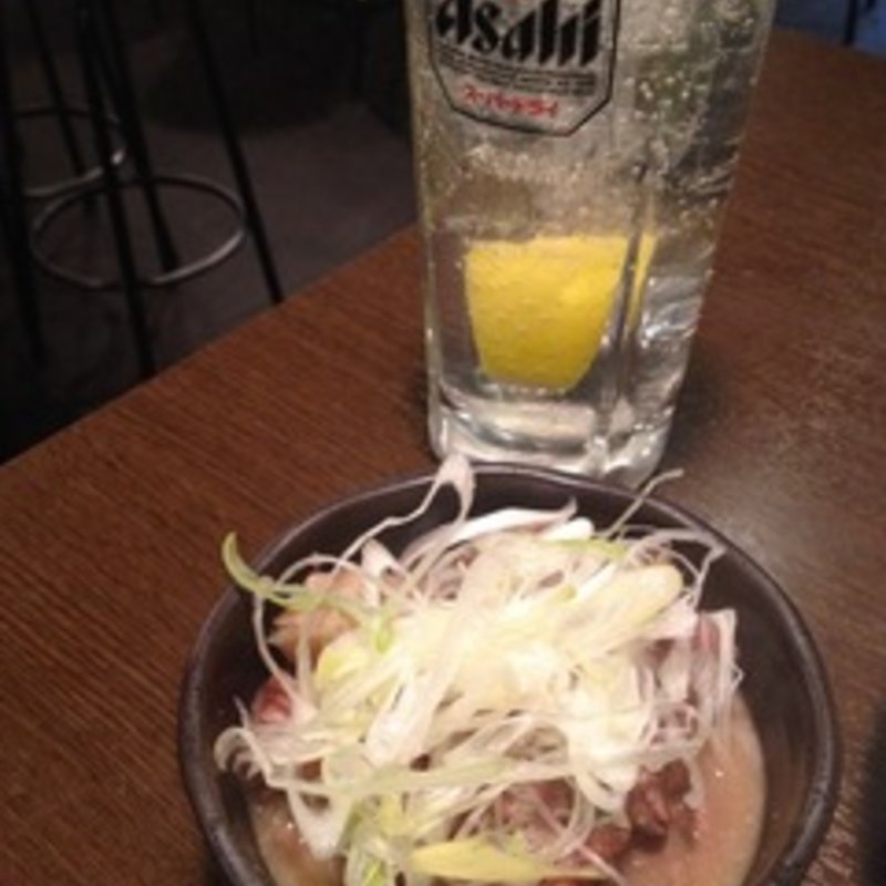 モツ煮込み(新橋やきとん 新宿御苑店)