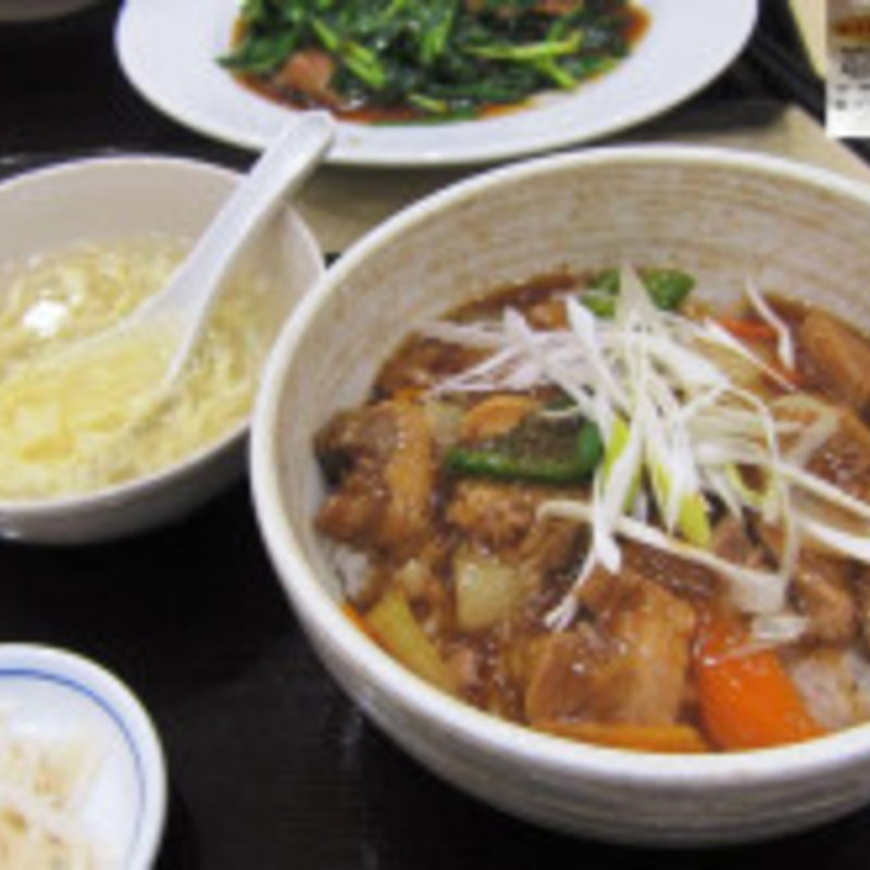 豚角煮丼(ファンファン餃子王イオン鎌ケ谷店)