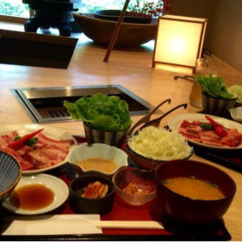 カルビ焼肉ランチ(旅亭 まんぷく 六本木ヒルズ店)