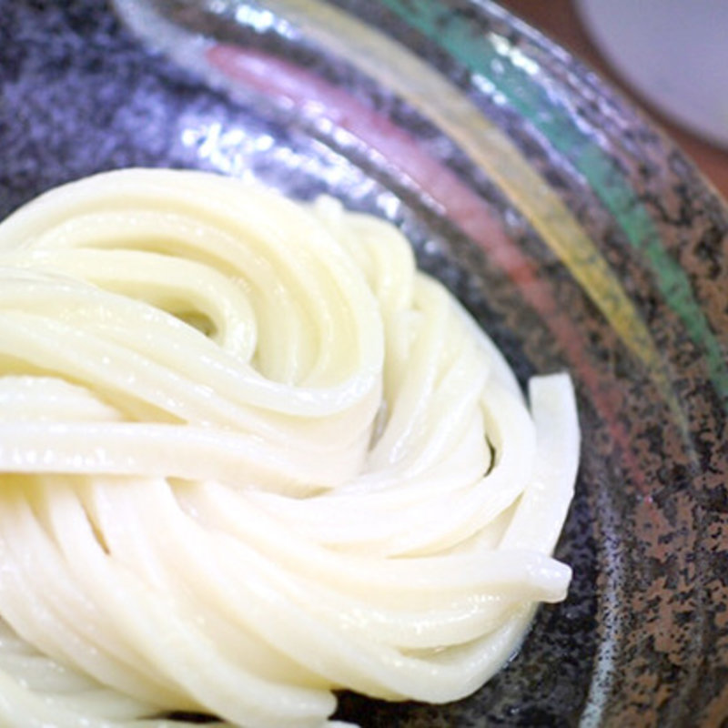 冷やしうどん(日の出製麺所)