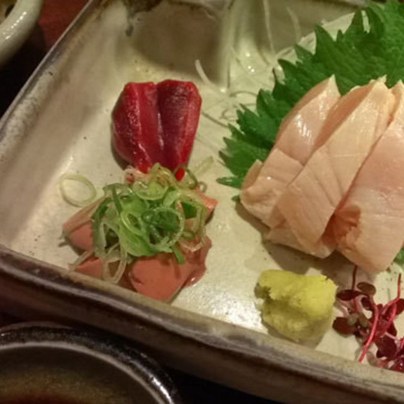 鳥刺盛り合わせ(日本ばし とり鹿 （とりしか）)