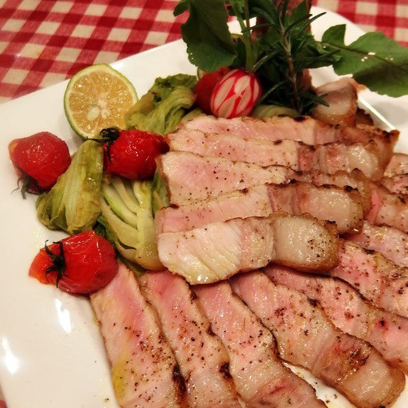 あぐ～ヤンバル島豚（300g）(日本橋二丁目ダイニング （ニホンバシニチョウメダイニング）)