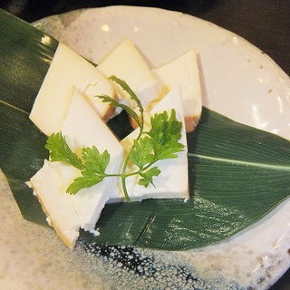 燻製チーズ(日本酒センター米 関内店)