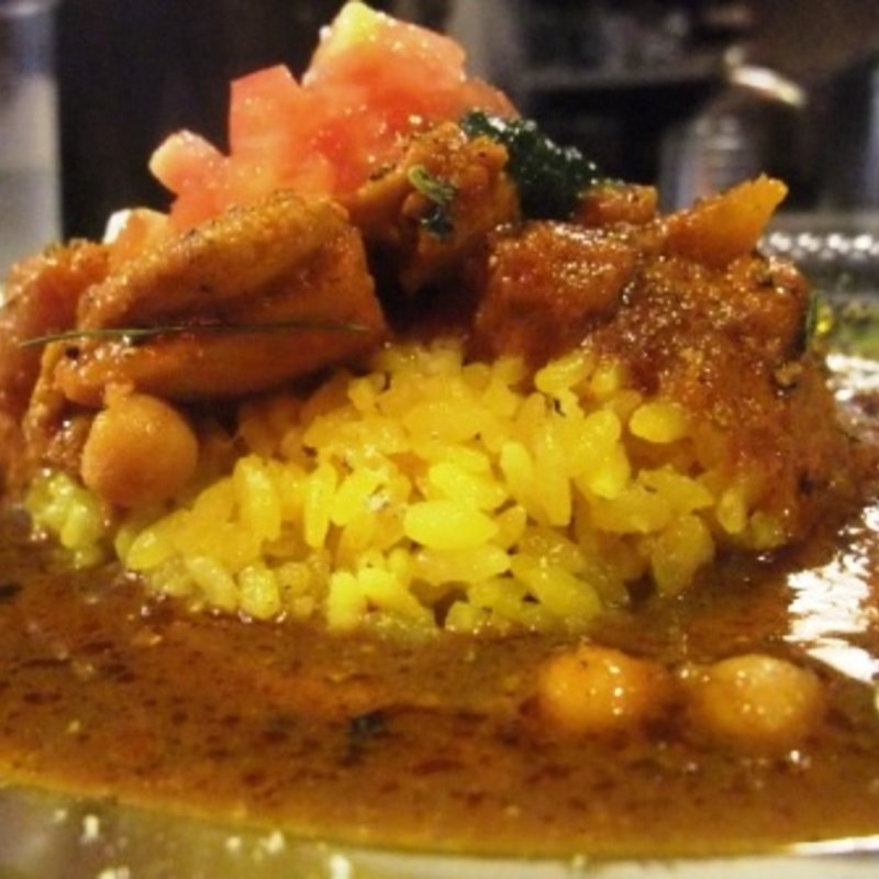完熟トマトとひよこ豆のチキンカレー(旧ヤム邸 空堀店)