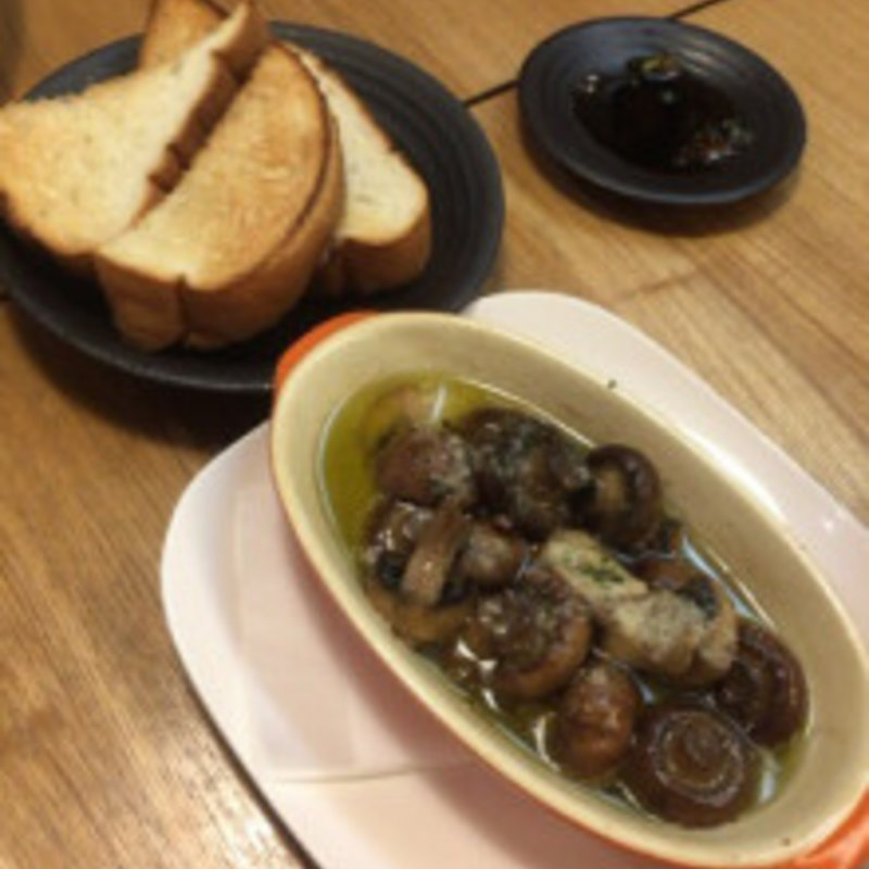 マッシュルームのアヒージョ(旬菜 agro)