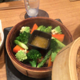 蒸し野菜のバーニャカウダソース(旬菜Agro)