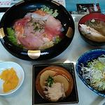 海鮮丼(旬鮮道場 魚芳)