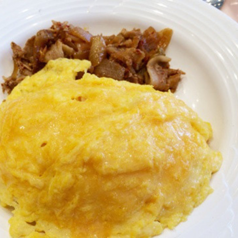 豚キムチ丼(明治大学 中野キャンパス学生食堂)