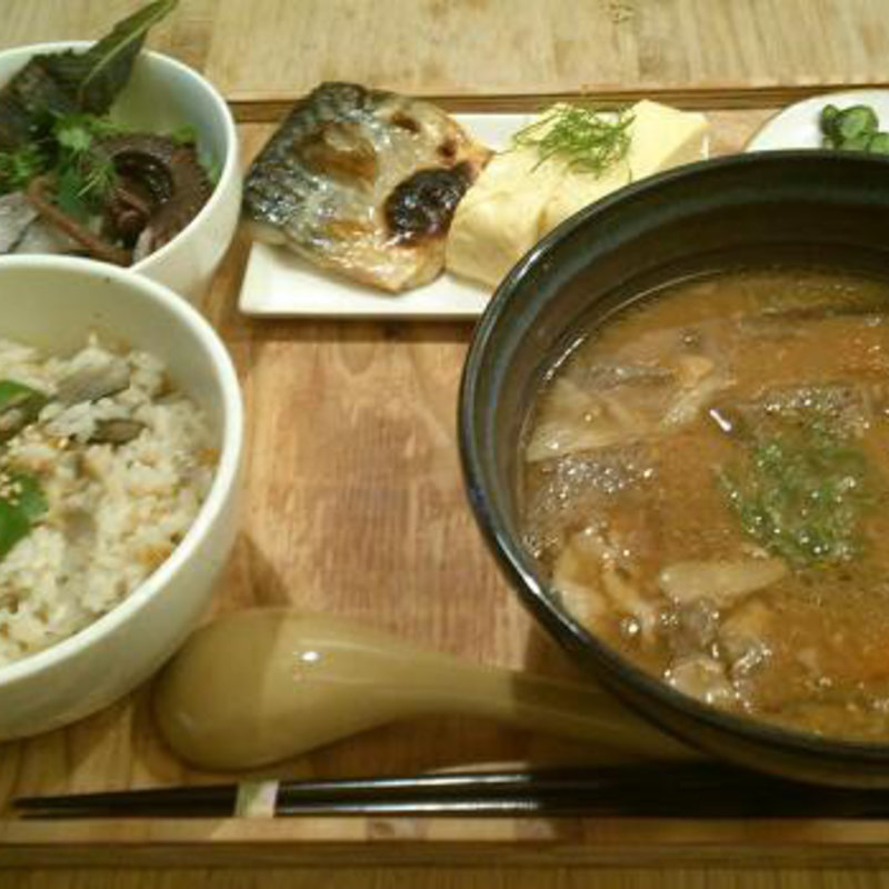 一汁寛菜定食(晴レ男 )