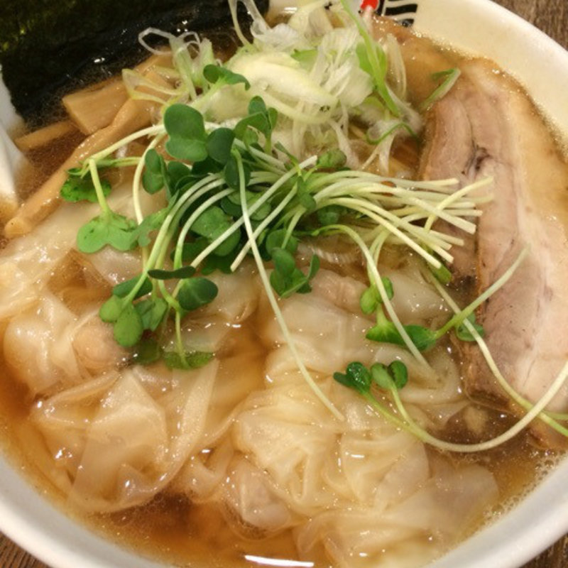 しょうゆワンタンラーメン(晴天の風 （セイテンノカゼ）)