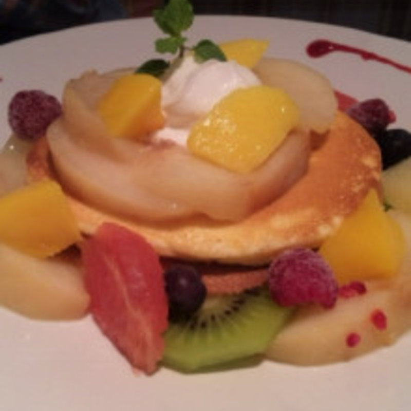 紀州の桃づくしパンケーキ(木と水と土と)