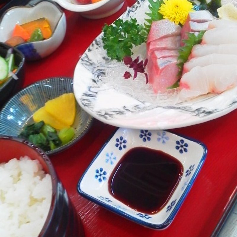 つばすとヒラメの造り定食(木器亭)