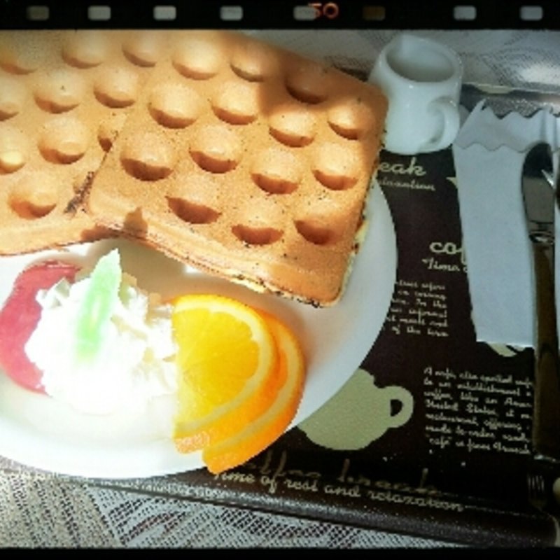 ワッフルハーフ&ハーフ（セサミ・プレーン）(木楽茶屋 （キラクチャヤ）)