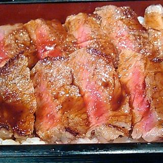 ステーキ重(本みやけ 阪急三番街店 （ほんみやけ）)