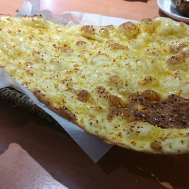 ガーリックナン(本場インド料理 アルシ )