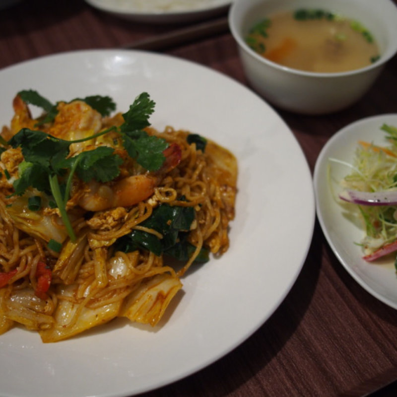 パーミパットトムヤム(本格タイ料理バル プアン)