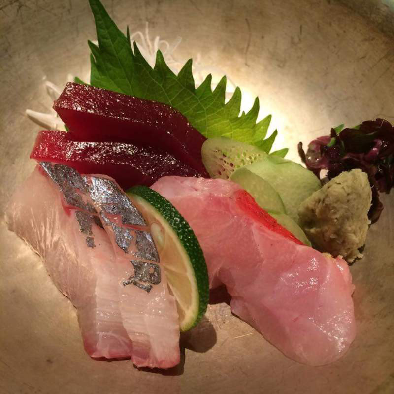 お造り(本等鮨 海馬 （ほんとうずし かいば）)